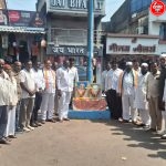 देहू रोड शहर ब्लॉक काँग्रेस कमिटीच्या वतीने राष्ट्रपिता महात्मा गांधी व भारताचे माजी पंतप्रधान लालबहादूर शास्त्री यांची संयुक्त जयंती साजरी करण्यात आली,